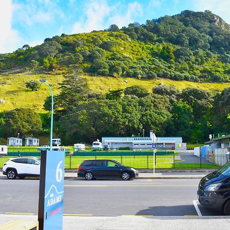 6 On Adams Aparthotel Mount Maunganui Exterior foto