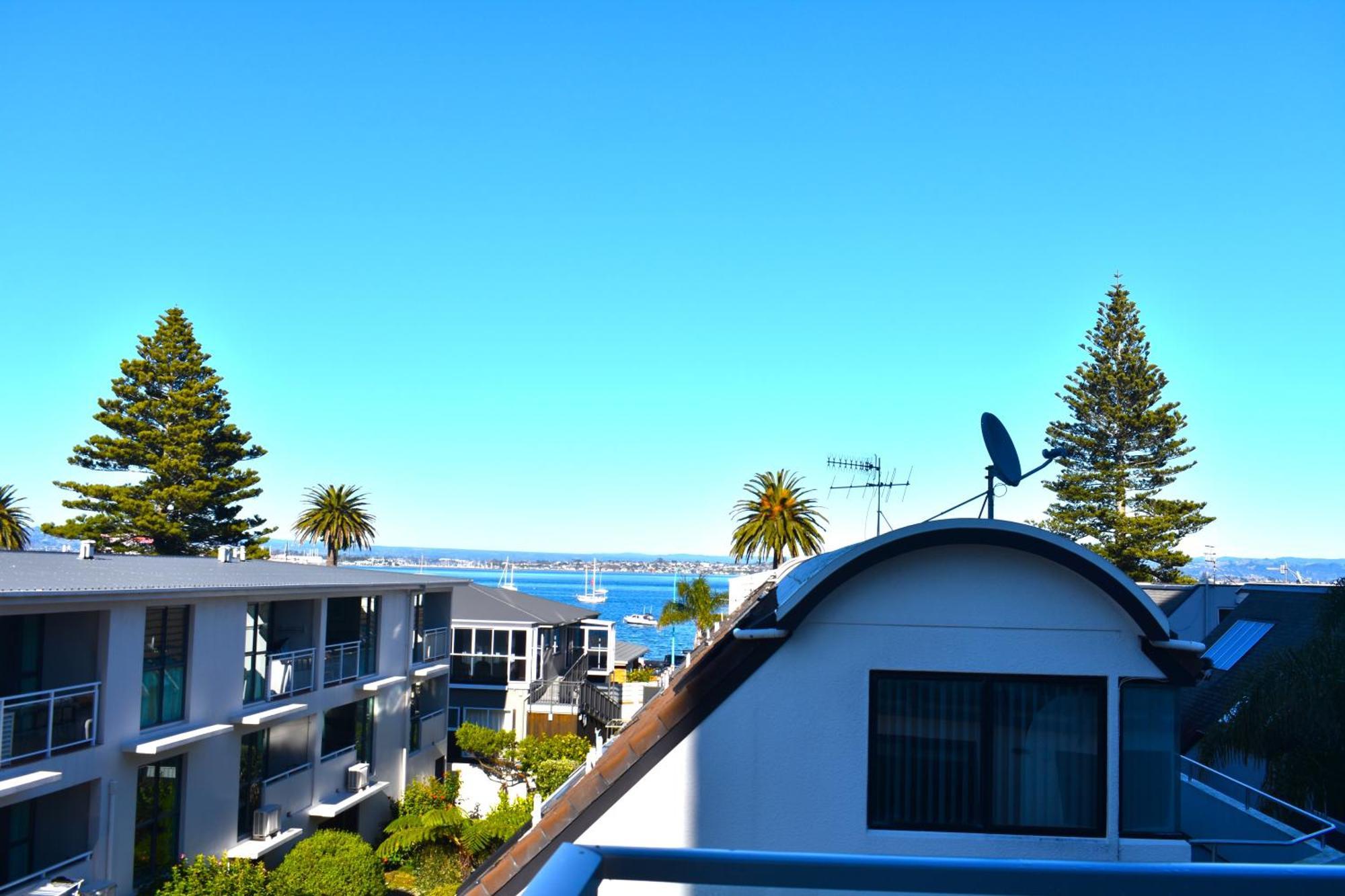 6 On Adams Aparthotel Mount Maunganui Exterior foto